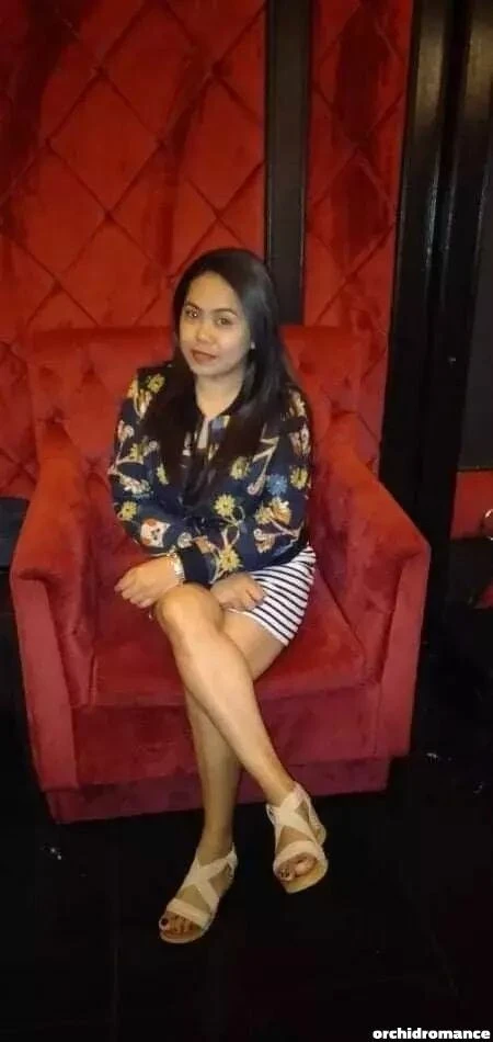 Charise Profile image 4