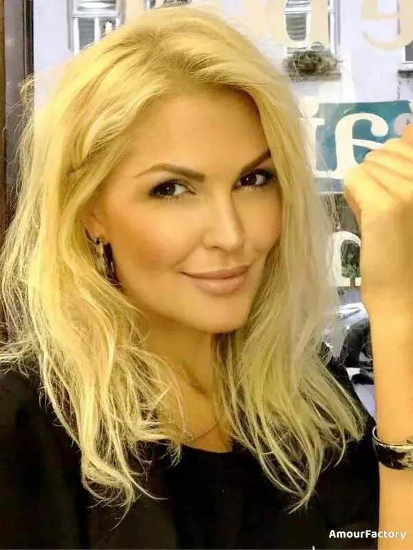 Alla Profile image 3