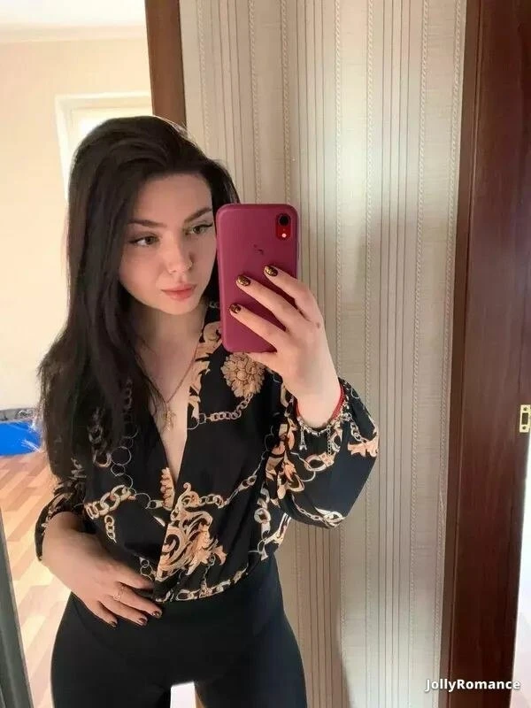 Christina Profile image 3